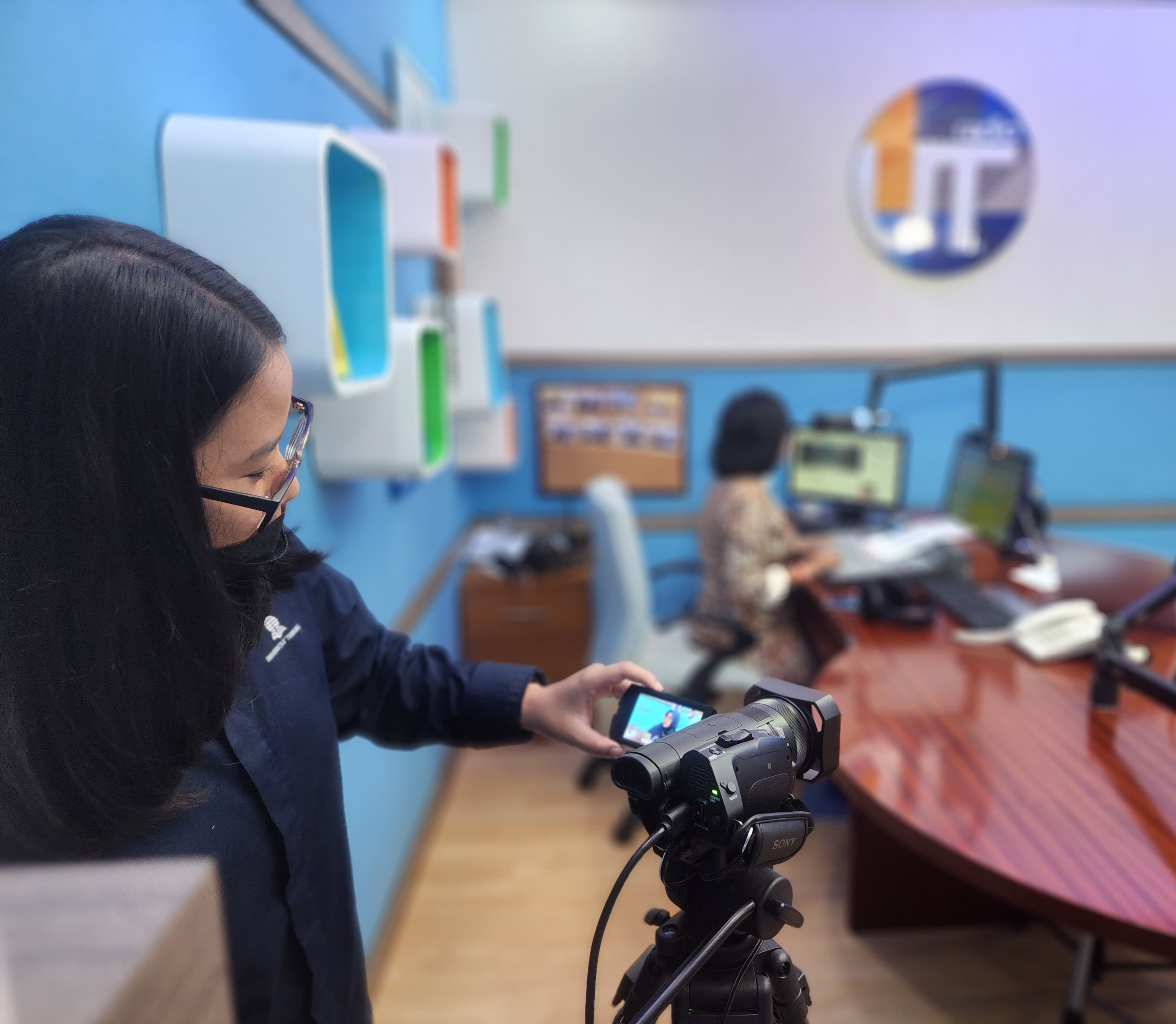 Proses Produksi UT Radio